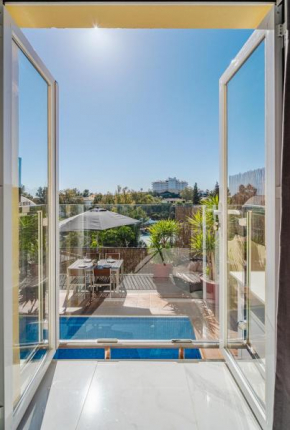 Villa Bella Vista - Modern Private Villa with 5 Bedrooms, Divided into 2 Apartments, Sea View, and Pool